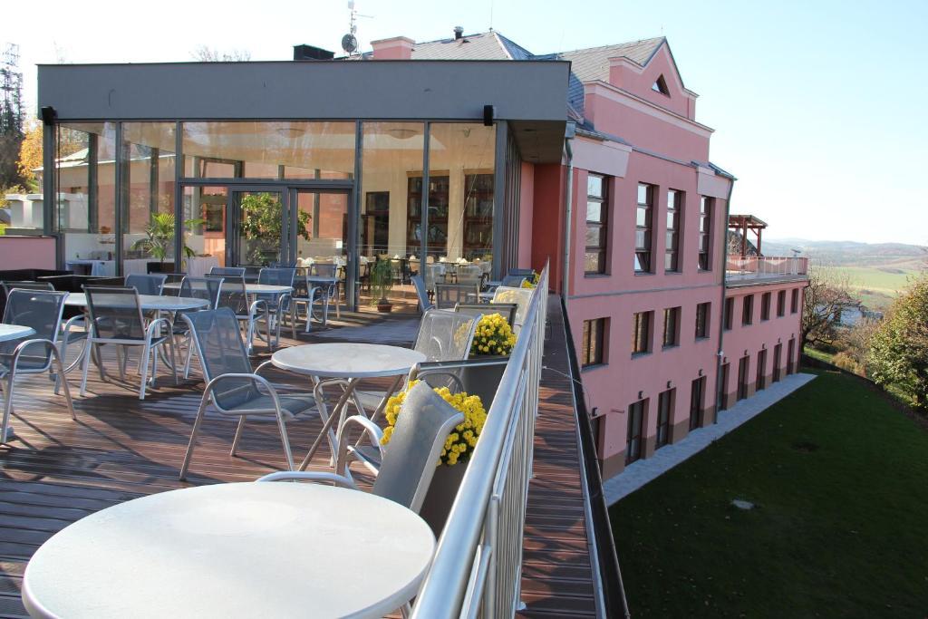 Hotel Cvilin Крнов Екстер'єр фото